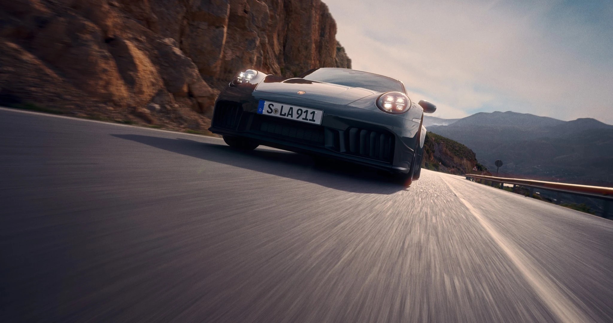 Ein fahrender Porsche 911